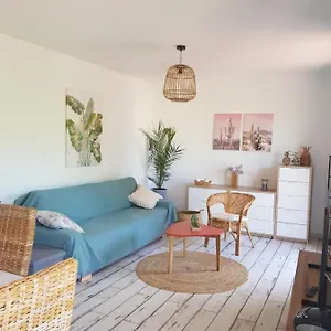 Beau T2 Au Centre Avec Parking , Bandol France
