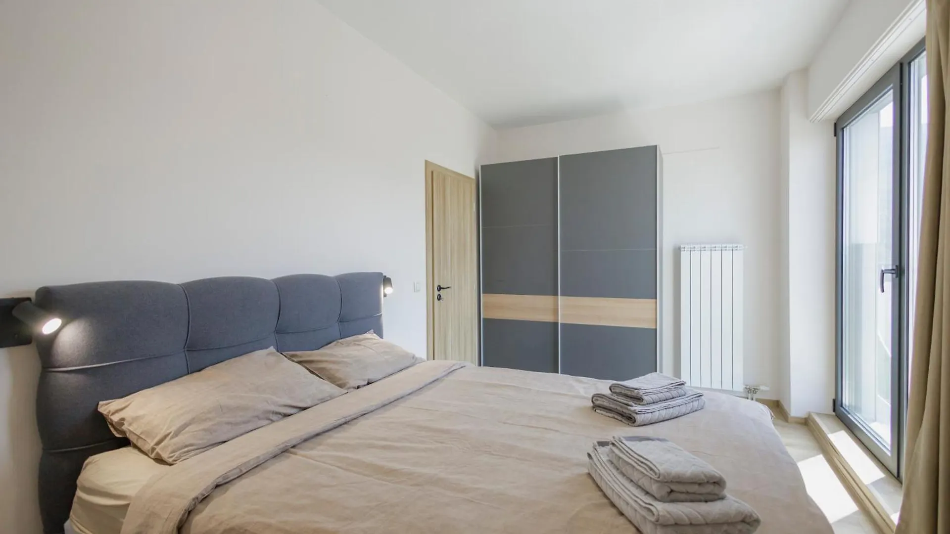 Green Eyes Apartments 소피아